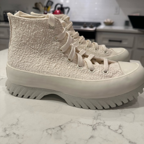 Converse Lug Sole High Top - Picture 2 of 10